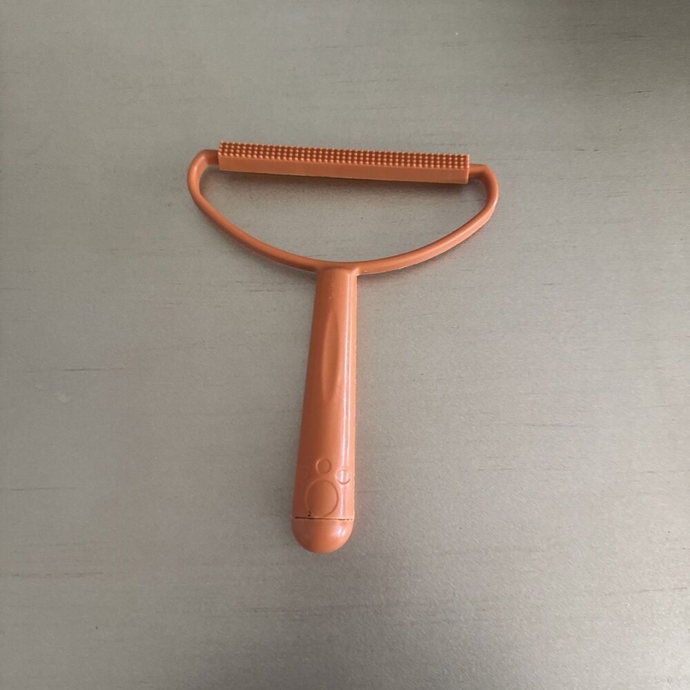 New Pet Hair/Lint Remover Shaver Brush- Orange